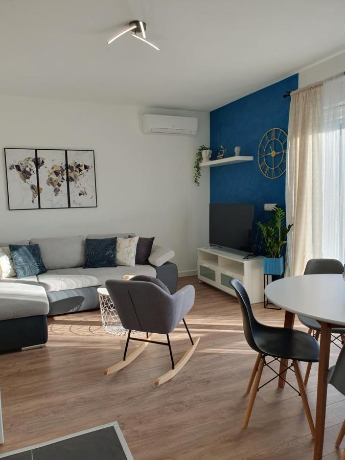 Apartment Marlena Mokosica Bagian luar foto